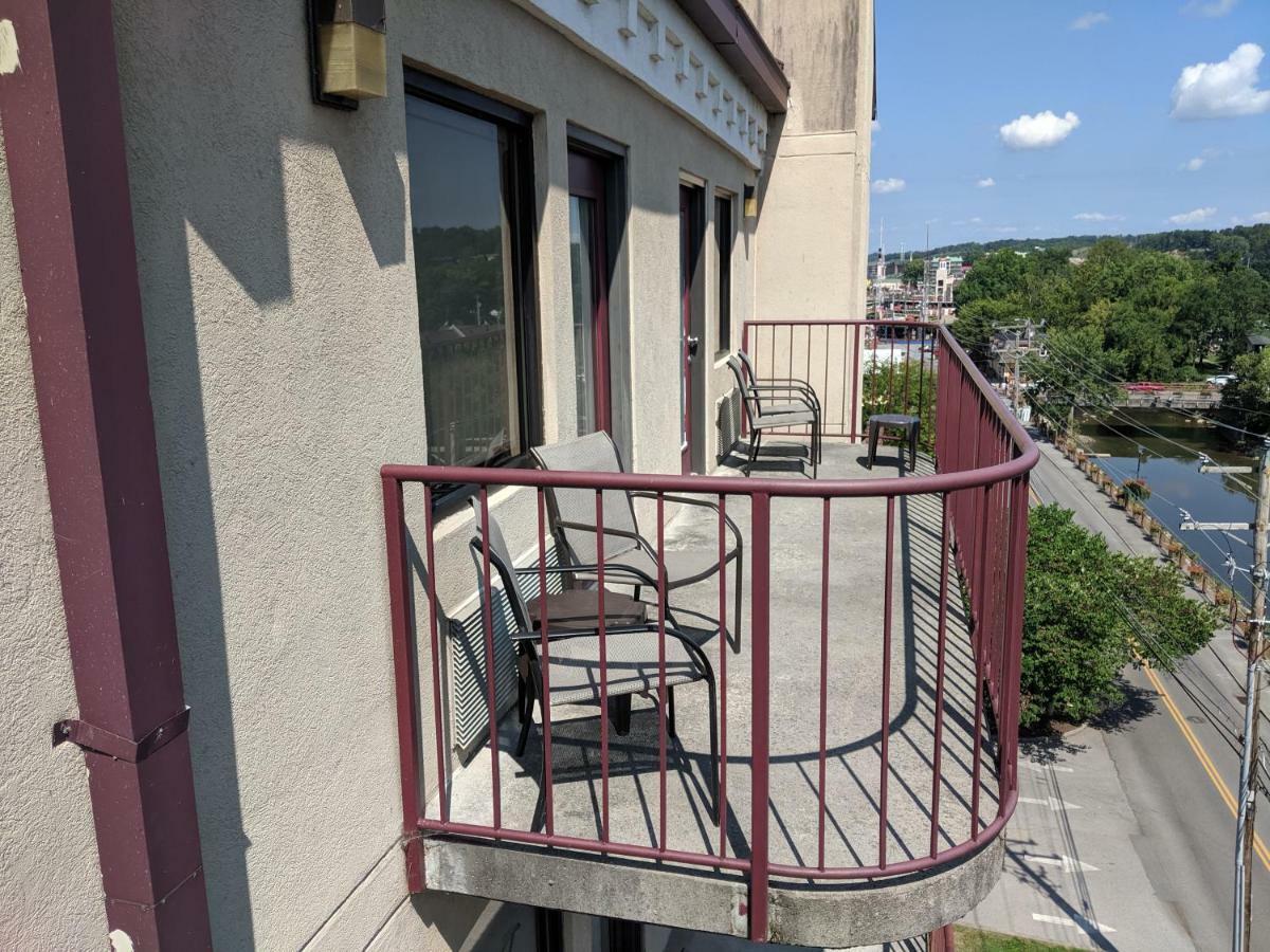 Riverside Tower Pigeon Forge Exterior foto