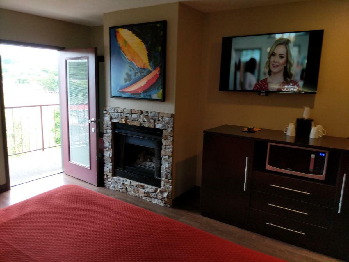 Riverside Tower Pigeon Forge Exterior foto